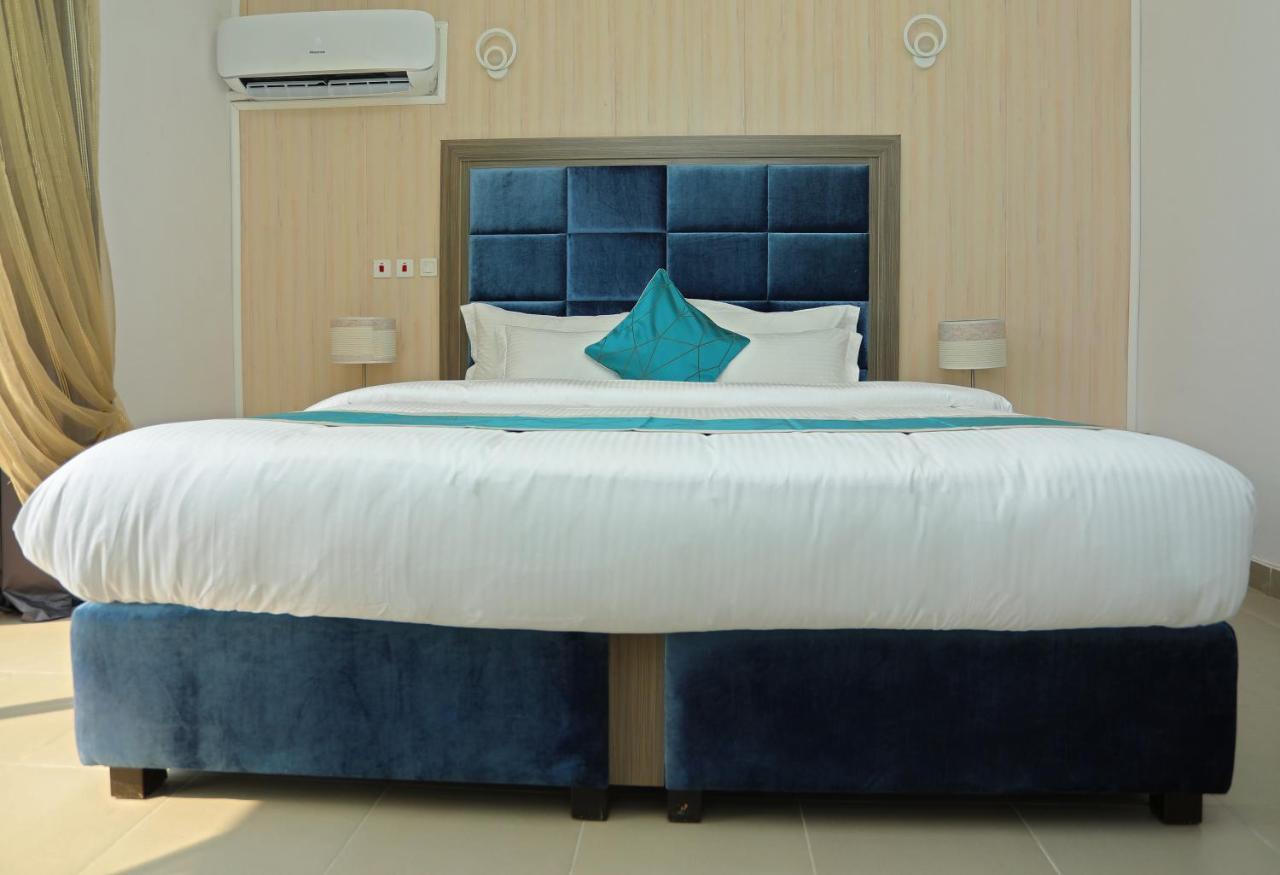 Riviera Suites Лаґос Екстер'єр фото