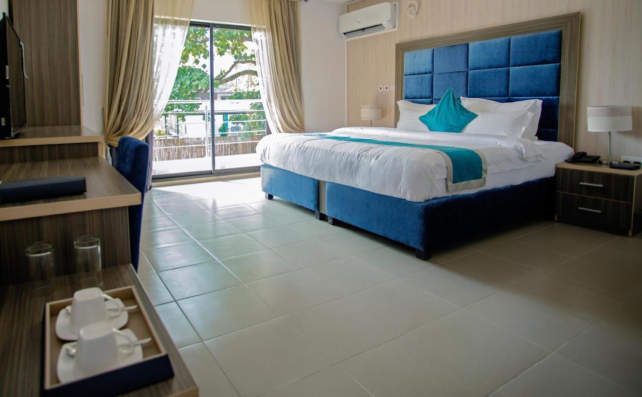 Riviera Suites Лаґос Екстер'єр фото