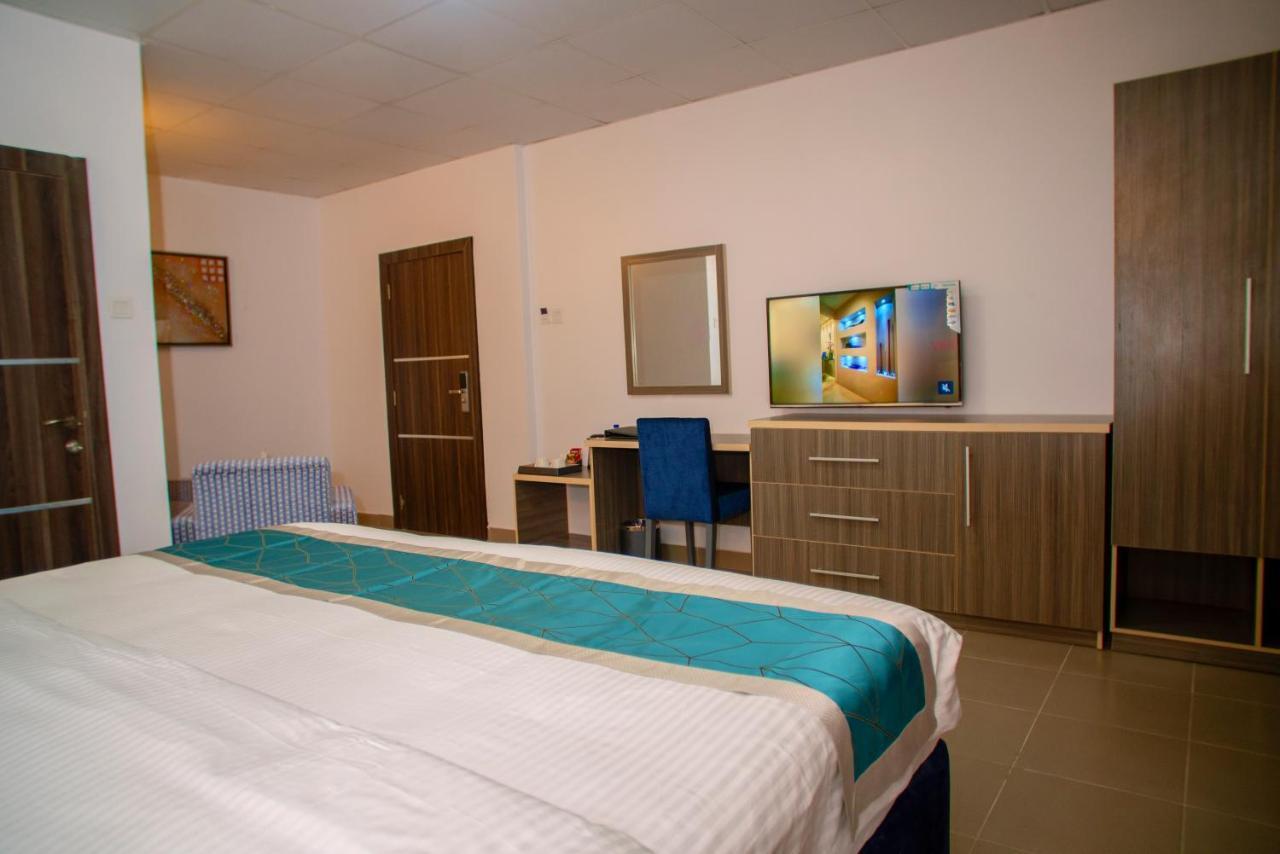 Riviera Suites Лаґос Екстер'єр фото