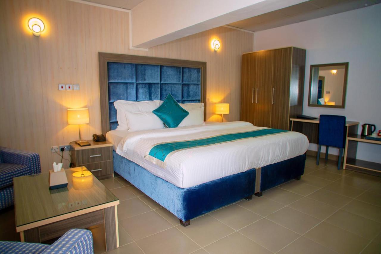 Riviera Suites Лаґос Екстер'єр фото