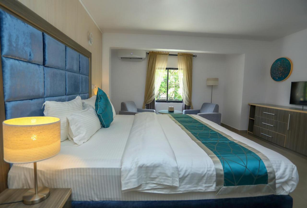 Riviera Suites Лаґос Екстер'єр фото