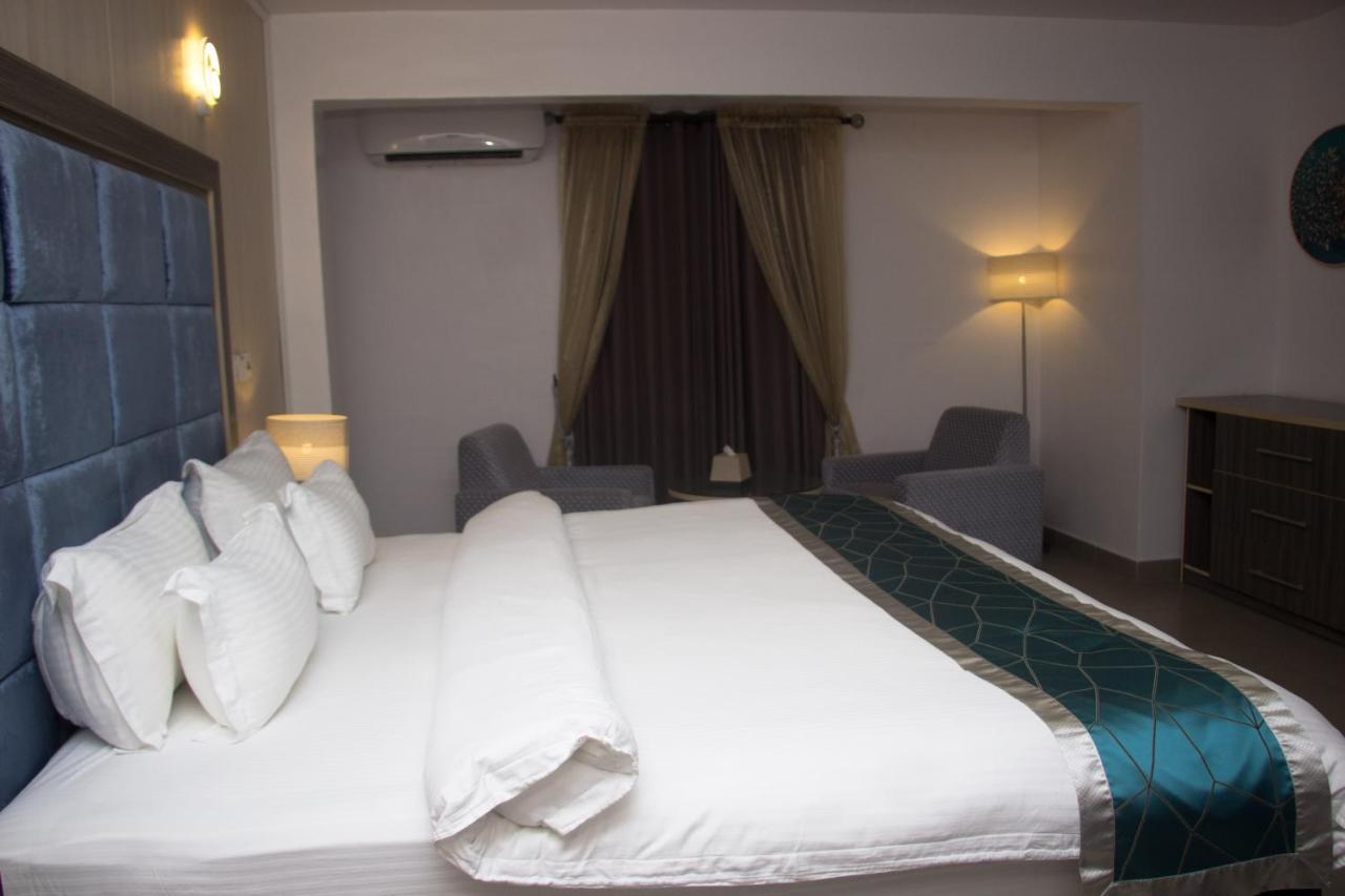 Riviera Suites Лаґос Екстер'єр фото