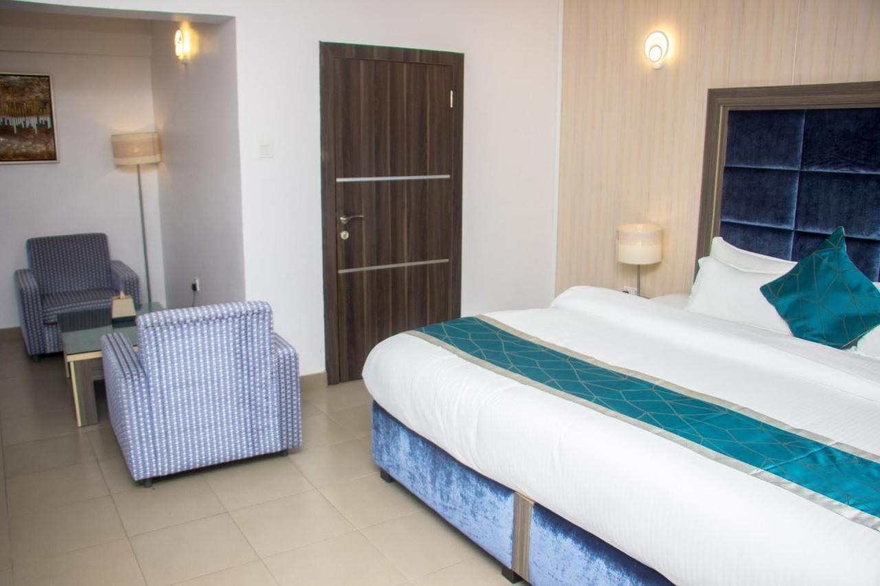 Riviera Suites Лаґос Екстер'єр фото