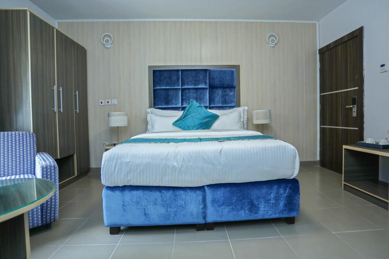Riviera Suites Лаґос Екстер'єр фото
